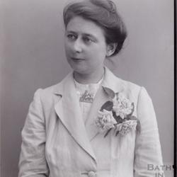 Mary-Blathwayt_1911_-taken-by-Col.-Linley-Blathwayt,-held-by-Bath-in-Time